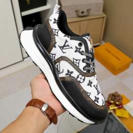 Picture of Louis Vuitton Shoes _SKULVsz38-44mnf063317192